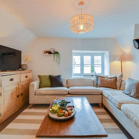 The Nook, Newly Available Relaxed 2 Bed, Cotswolds Daire South Cerney Dış mekan fotoğraf